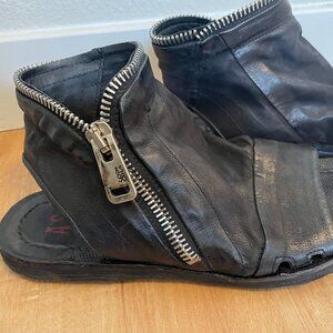 A.S.98 Ritchie Style Black Leather Open-Toe Sandals with Zipper